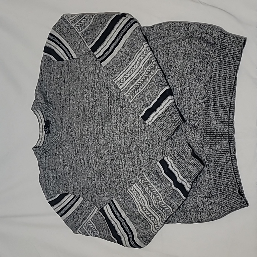 Gap Gray Navy Striped Accent Sleeve Crewneck Sweater Mens Size XXL